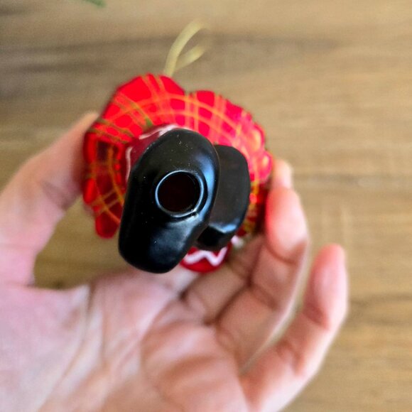 Scottish dancing Santa playing bagpipe Christmas tree ornament - Picture 7 of 7